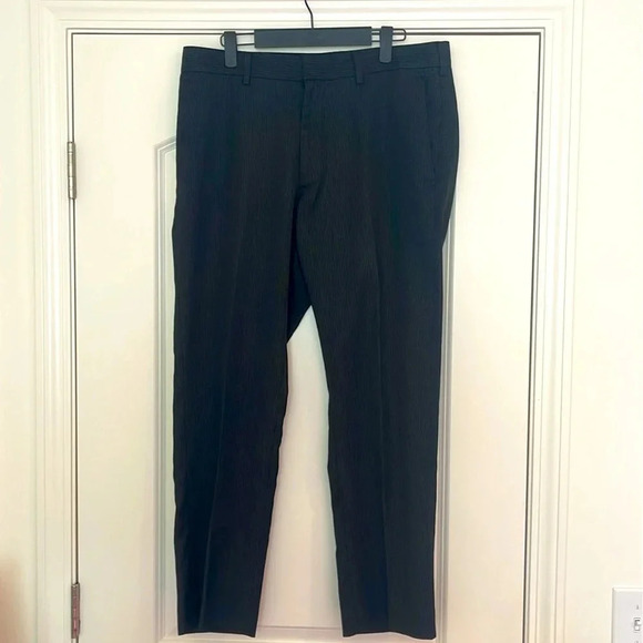PERRY ELLIS DRESS PANTS BLACK STRIPED SZ 32x30 - Picture 1 of 6